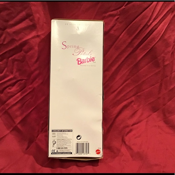 Spring Petals Barbie, Avon Exclusive special ed. - Picture 7 of 8